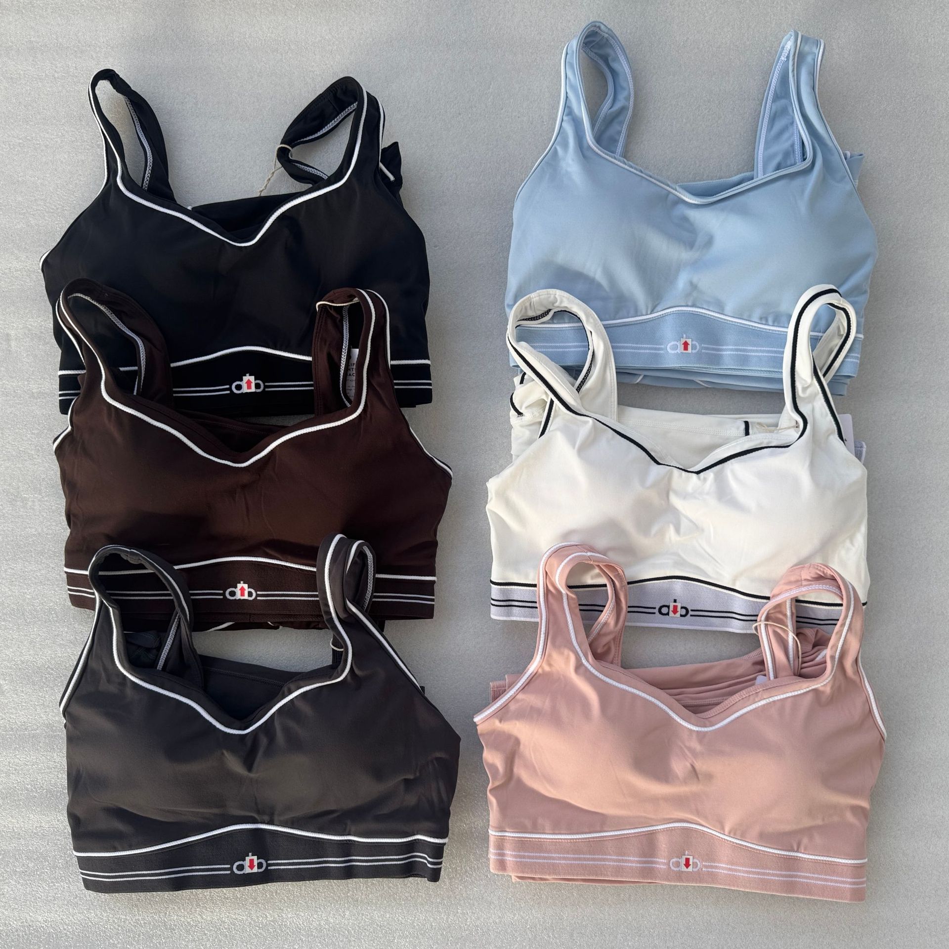 alo yoga fitness set for women, sports bra and high-waisted tight pants two-piece set, quick-dry, breathable, with logo
