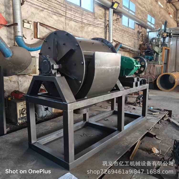 Шаровая мельница для стального шлака подходит для измельчения материалов, таких как летучий шлак, стекло и барит, с высокой скоростью помола.