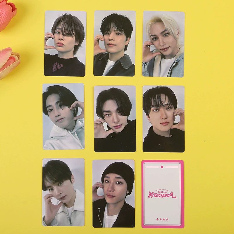 Картка малого размера (STRAY KIDS) ATE World Tour Seoul Collection, 5.4×8.6 см, коллекционные варианты