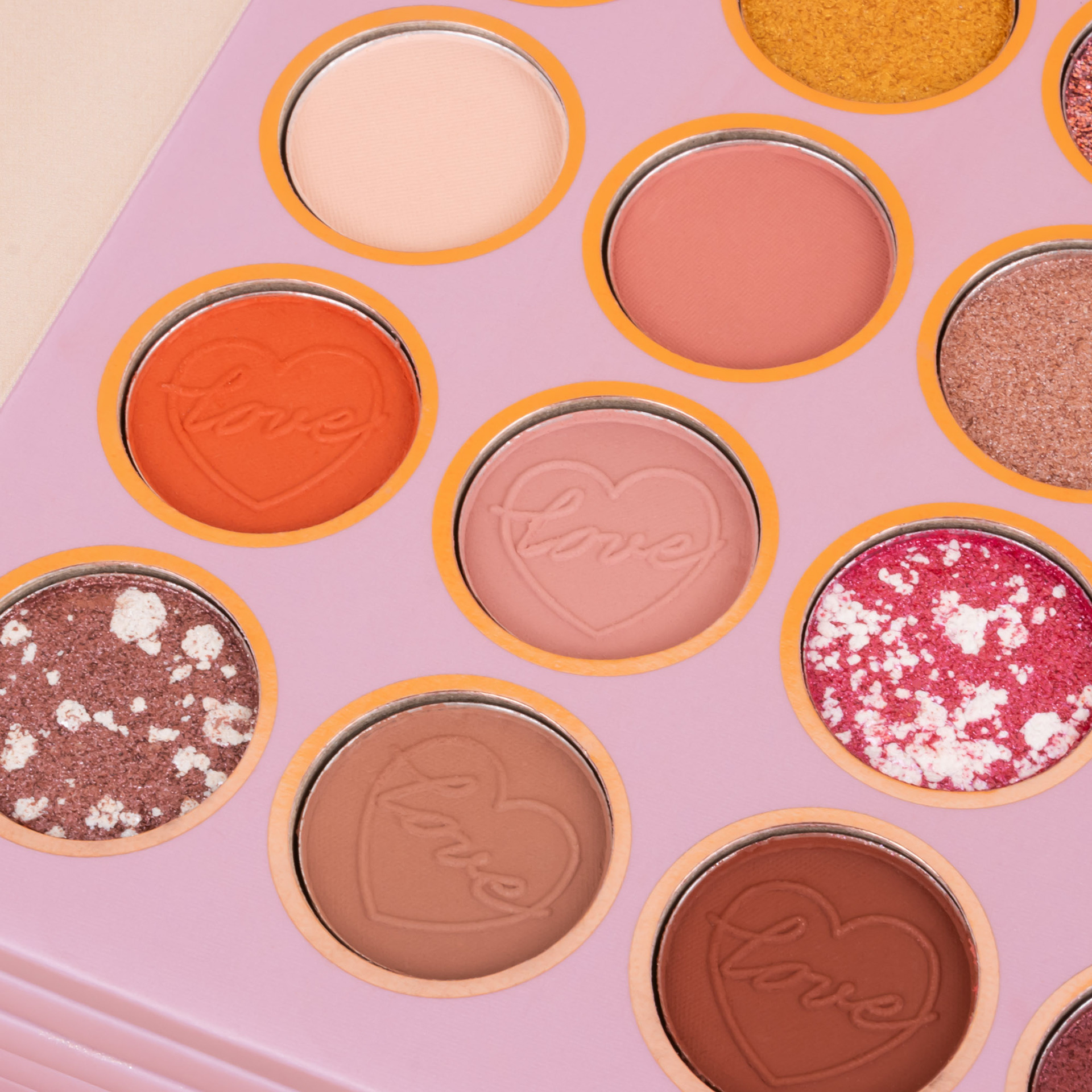 Cross-border bestseller: 67-color makeup palette, five-layer flip book eyeshadow palette, matte pearlescent blush, contour and highlight in one piece undefined