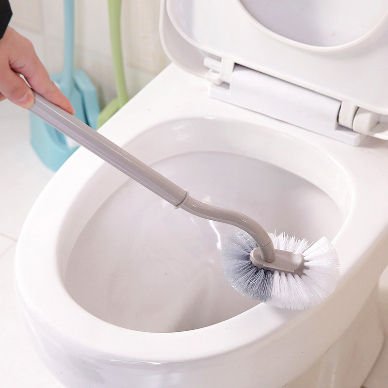 日本の便器のブラシは便器を洗って清潔にします。|undefined