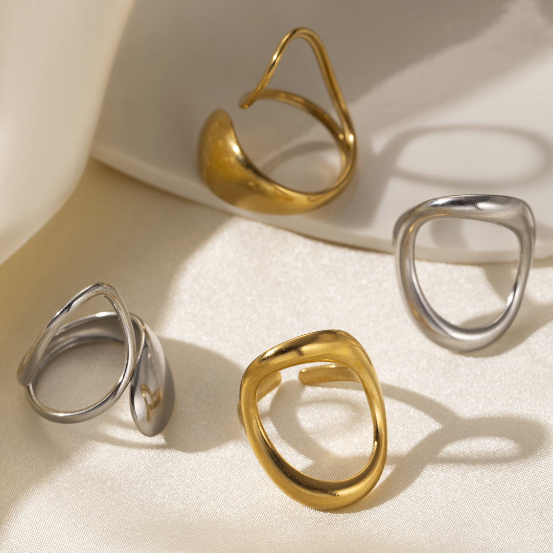 Anillo de acero inoxidable de forma especial europeo y americano de Tena, diseño de nicho femenino, anillo de acero de titanio de todo fósforo, joyería de lujo de alta gama ligera
