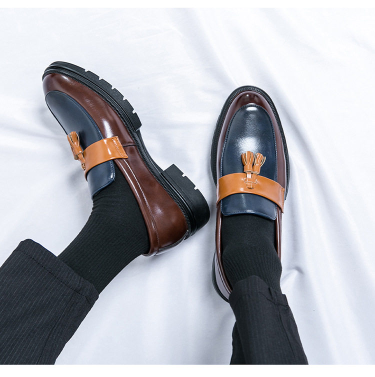 Giày lười nam da PU mũi nhọn phối màu tua rua kiểu Anh, gót thấp 1-3 cm — 2909 nâu xanh lam, 2909 đen trắng chi tiết 6