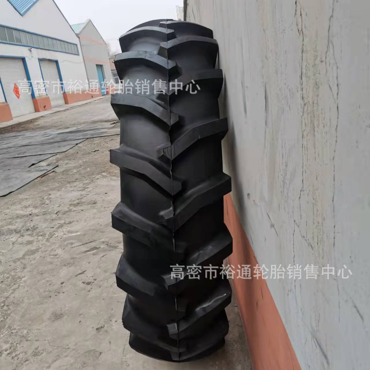 约翰迪尔农用拖拉机轮胎16.9-18.4-20.8-30-34-38-42 R-1人字花纹