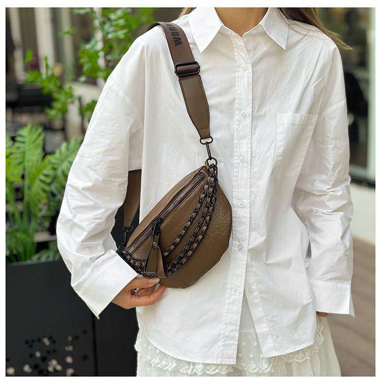 Super Hot Chest 2024 Nuova Moda Coreana Stile Occidentale Catena Donna Vita Larga Cinghia Monospalla Tracolla_voghion.com