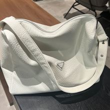 小众斜挎包女大学生休闲慵懒风单肩包上课通勤软皮包包托特