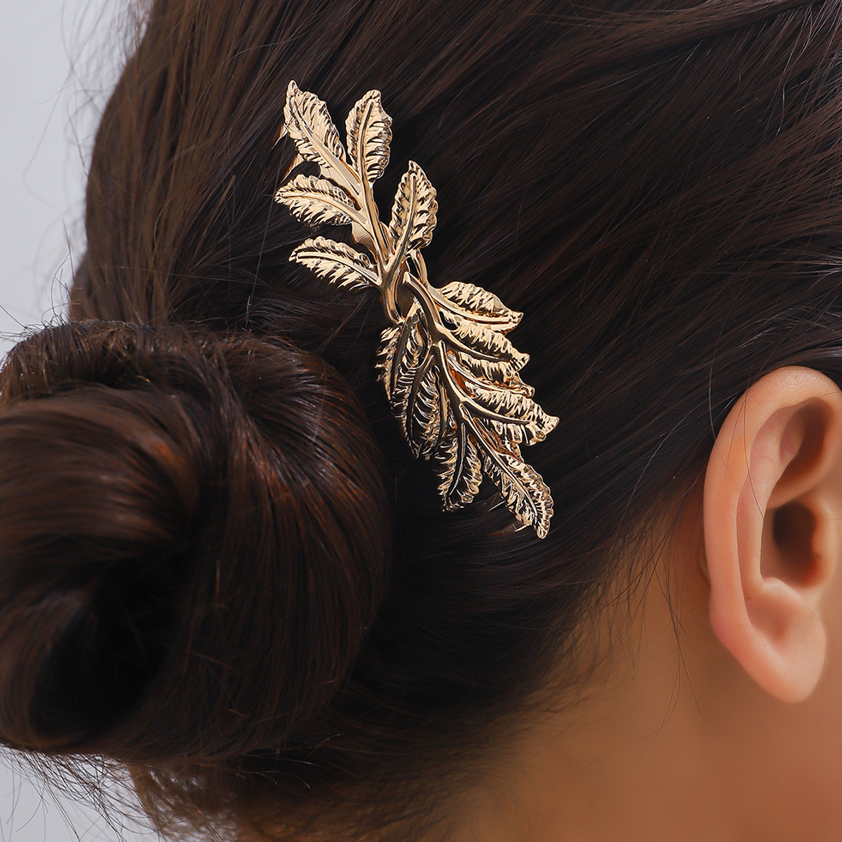 Peine de pelo de hoja de novia europea y americana, tocado de hoja de oro barroco, placa de boda, decoración del cabello, accesorios para damas, horquilla