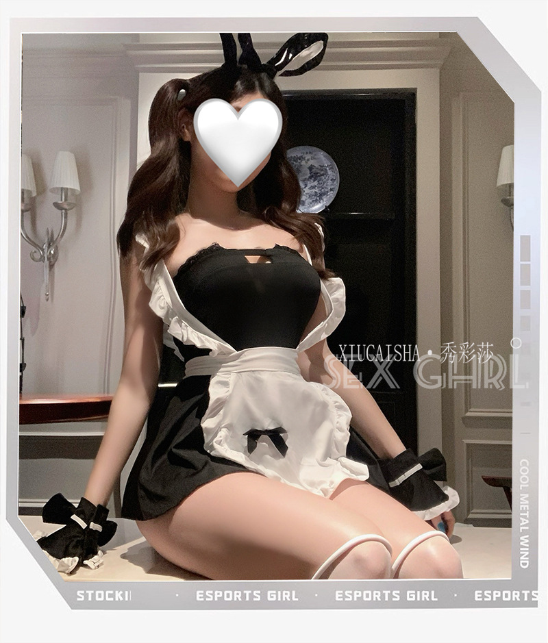 Maid Role-Play Lingerie Set with Apron, Headpiece, Wristbands, Thong and Stockings — detail image 12