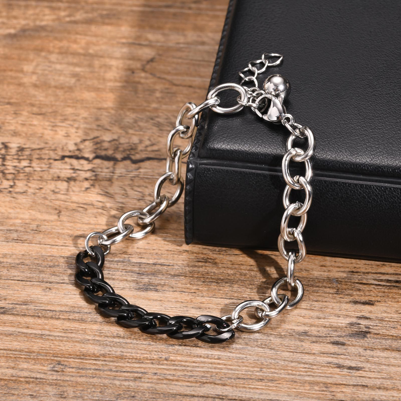 Casual Hip Hop Bola Única Acero Inoxidable Metal Mixto Hombres Pulsera De Cadena Pulseras De Cadena Para Hombre display picture 5