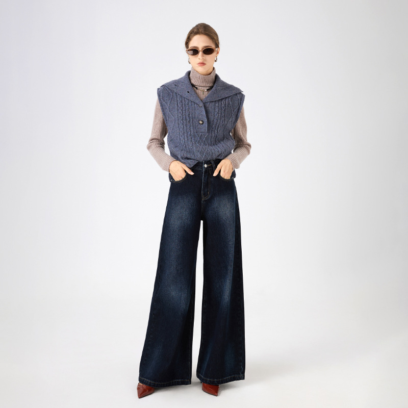 Dark blue retro jeans