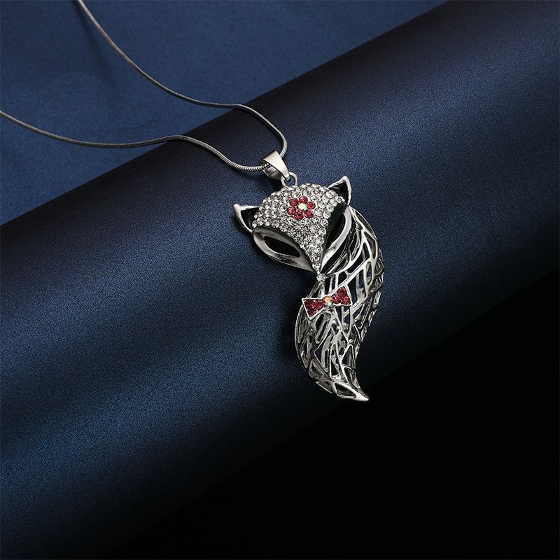 Nicho moda todo partido ajustable plata grande V collar de las mujeres celebridad en línea mismo estilo exquisito de alto grado clavícula suéter cadena