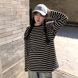 女式针织衫;连衣裙;女式羊毛衫