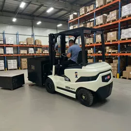 叉车;装载机械