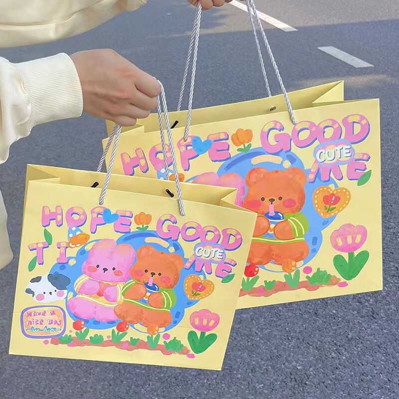 노란색 낙서 곰  흰색 판지  작은 (30cm * 12cm * 24cm)
