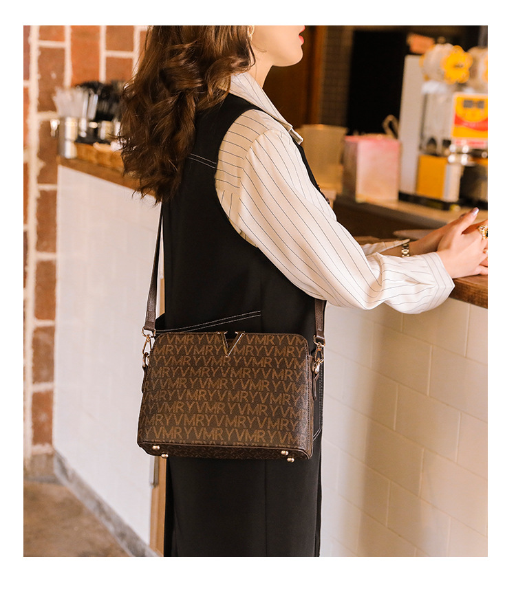 Telefono a conchiglia piccolo da donna a spalla singola, temperamento maturo, borsa a tracolla per madre di mezza età, autunno 2024_voghion.com