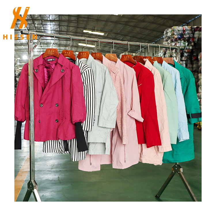 旧衣服二手女士风衣used clothes trench coat优质货源整柜批发