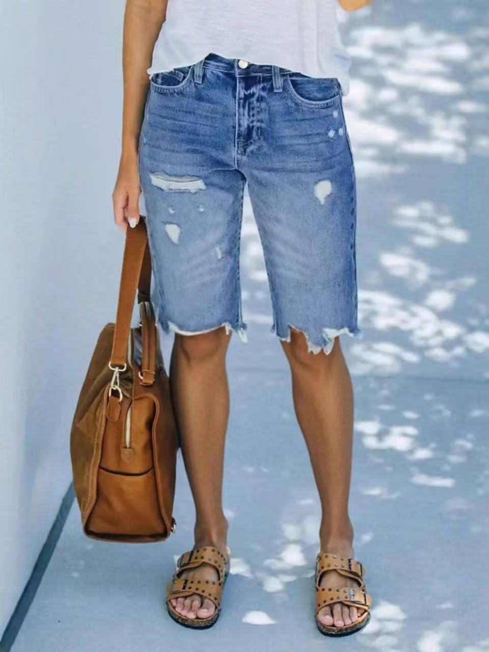 Shorts vaqueros vintage mujer estilo bermuda con bajo deshilachado_voghion.com