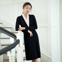 韩版300斤胖MM秋冬大码时尚设计感女装显瘦V领拼色打底长袖连衣裙