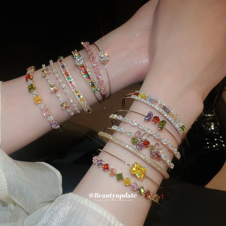 Pulsera de apertura geométrica de malla de flor de circón, pulsera retro de lujo ligero exquisito europeo y americano