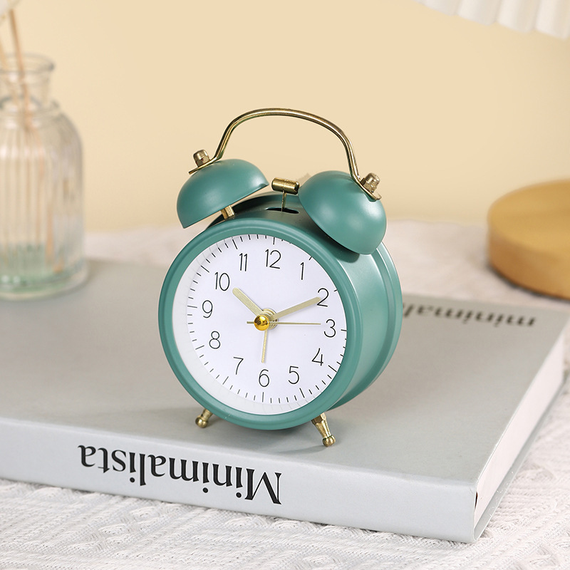 Reloj Despertador Retro – Campana Grande con Luz Nocturna y Diseño Silencioso