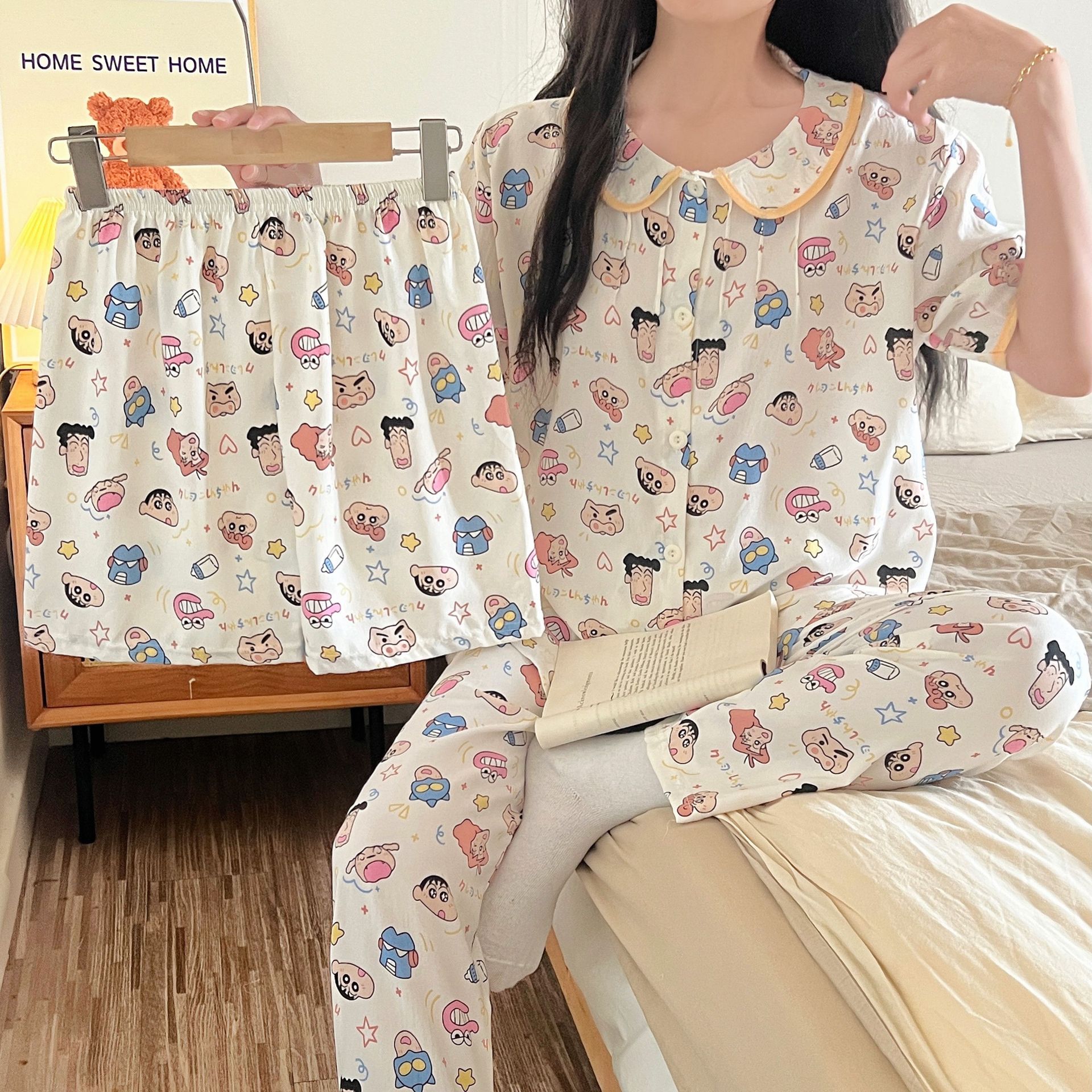 Venta al por mayor transfronteriza verano nube de algodón de tres piezas cárdigan con cuello de muñeca pantalones cortos de manga corta ropa a domicilio traje de pijama de mujer
