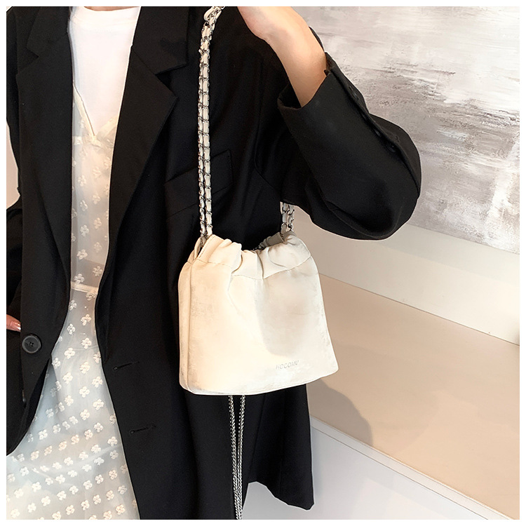 2024 Neue Damenmode Tote National Silk Art Style Kette Einzelschulter Crossbody Blessing Water Bucket Bag_voghion.com