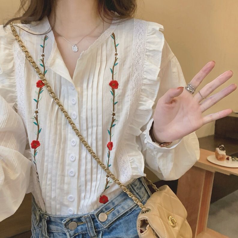 Floral Embroidery White Shirt for Women 2026 Spring New French Style Long-Sleeve Shirt with a Fresh and Gentle Design