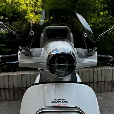 Accessories Rain Shield, Motorcycle front windshield - 25-models-brown-height-22cm-silver-integrated-stand