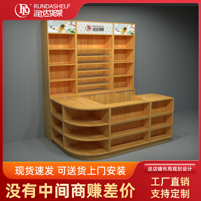 Деревянный круглосуточный магазин, касса