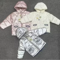 Детская пуховая куртка оптом, бренд Beijing Cool Feather Baby, модный стиль, белый утиный пух.