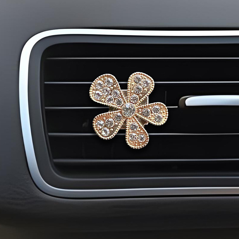 Comercio transfronterizo, coche, flores de cinco pétalos, diamantes completos, salida de aire de coche, clip de aromaterapia, decoración de salida de aire acondicionado