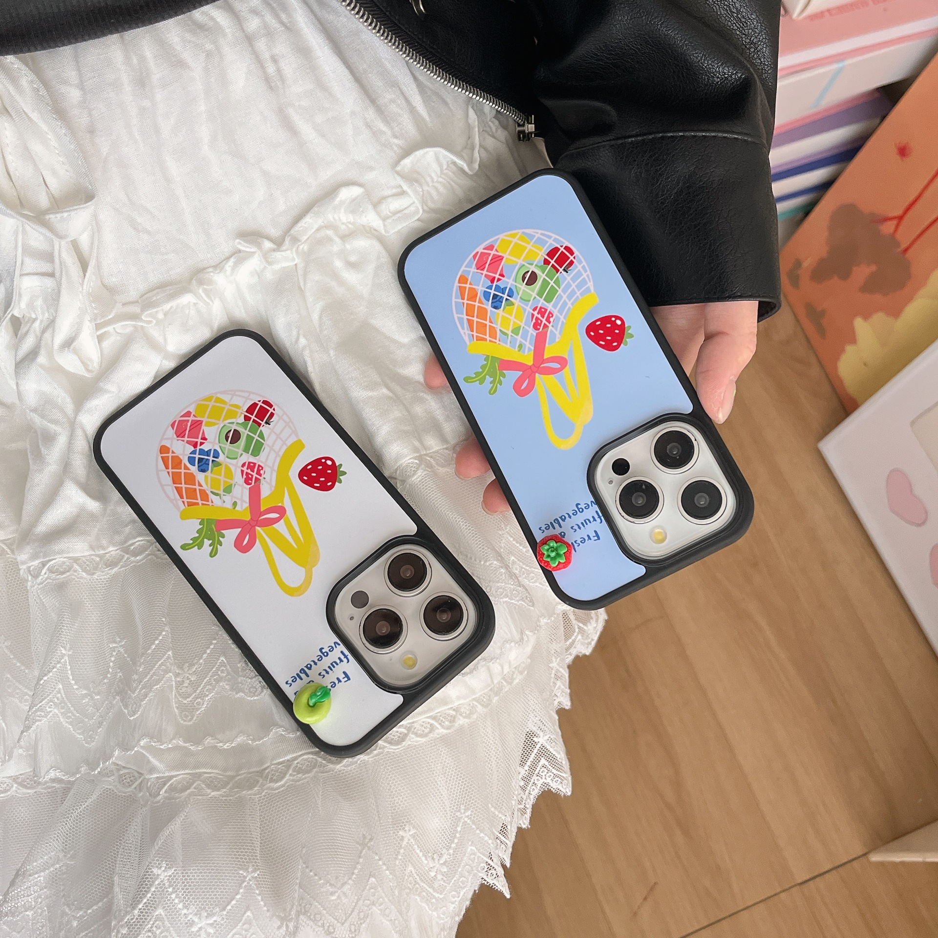 Bolsa de red de graffiti japonesa y coreana fruta para iPhone 15/16 funda para teléfono móvil 15ProMax verano 16PM mujer 14/13