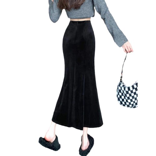 Black velvet fish-tail half-length skirt for women, autumn and winter, high-waisted, slimming A-line, petite, medium-long length, pleated skirt