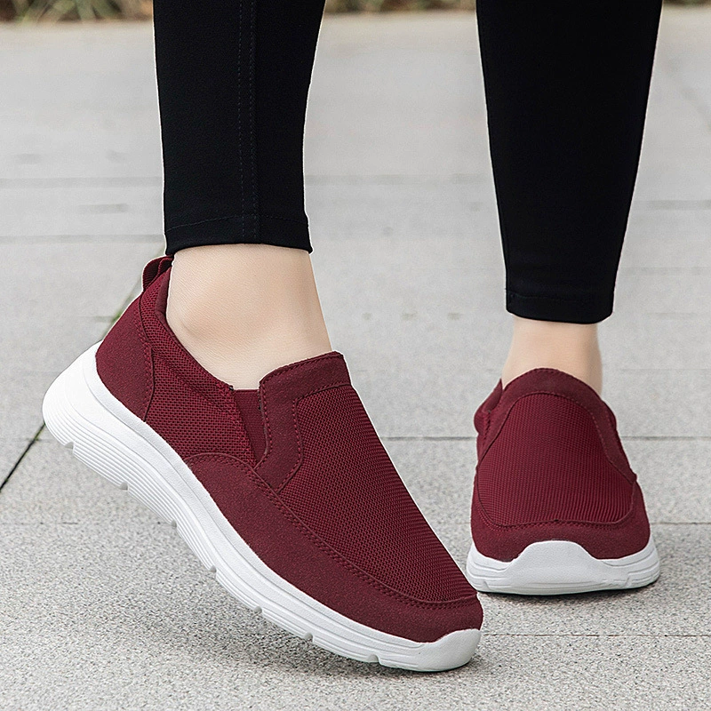 Новая обувь для пожилых людей, женская нескользящая, легкая, на мягкой подошве, удобная, без шнуровки повседневная спортивная обувь для папы, прогулочная обувь среднего и пожилого возраста.