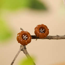 壹鹿银S925纯银复古镶嵌天然南红玛瑙梅花个性简约女士款耳钉耳饰