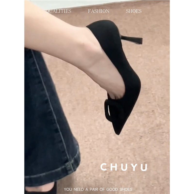 Black high heels pointed-toe stiletto heels