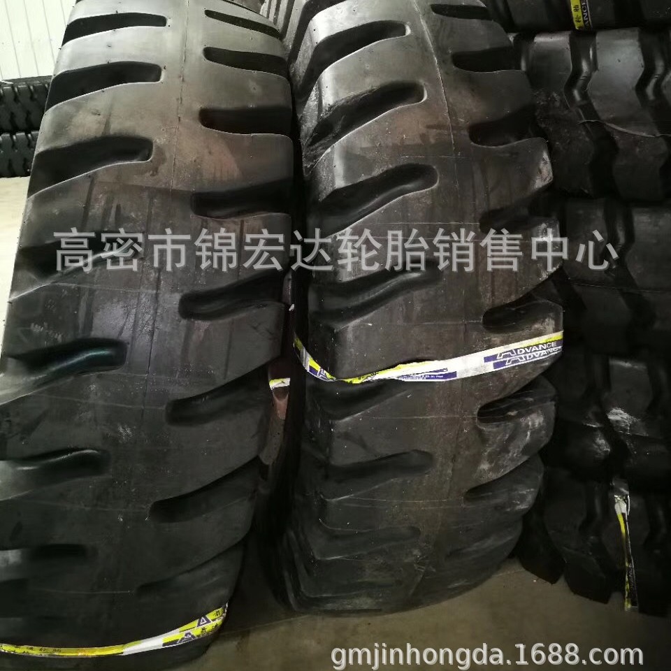 供应 港口吊车轮胎18.00-25 1800-25工程轮胎