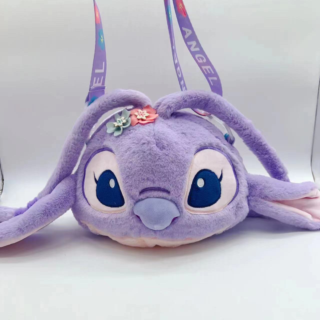 큰 머리 보라색 스티치의 B 버전