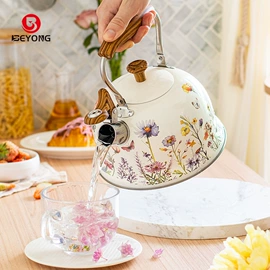 不锈钢水壶;手动打蛋器;密封盒储物罐