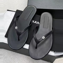 真皮夹脚人字拖女夏外穿高级感时尚沙滩夹趾凉拖鞋ins潮显白拖鞋