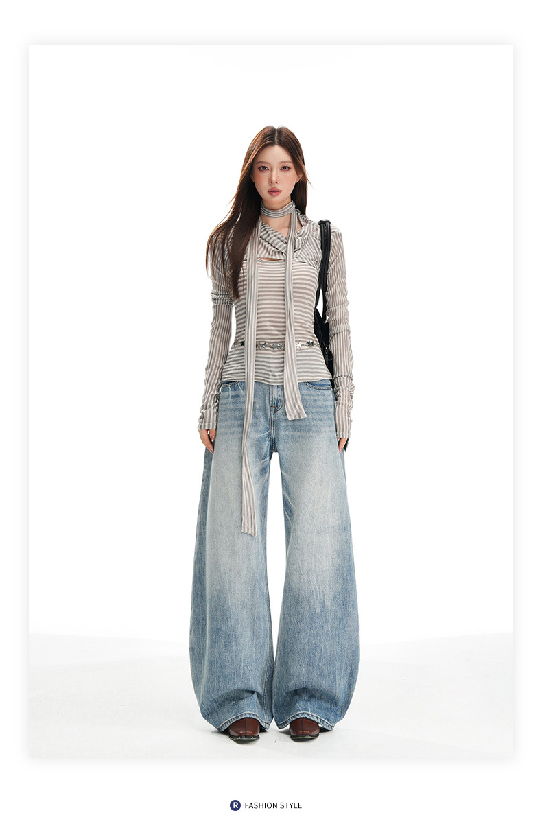 Damjeans med hög midja och raka ben i vintage blå denim_voghion.com