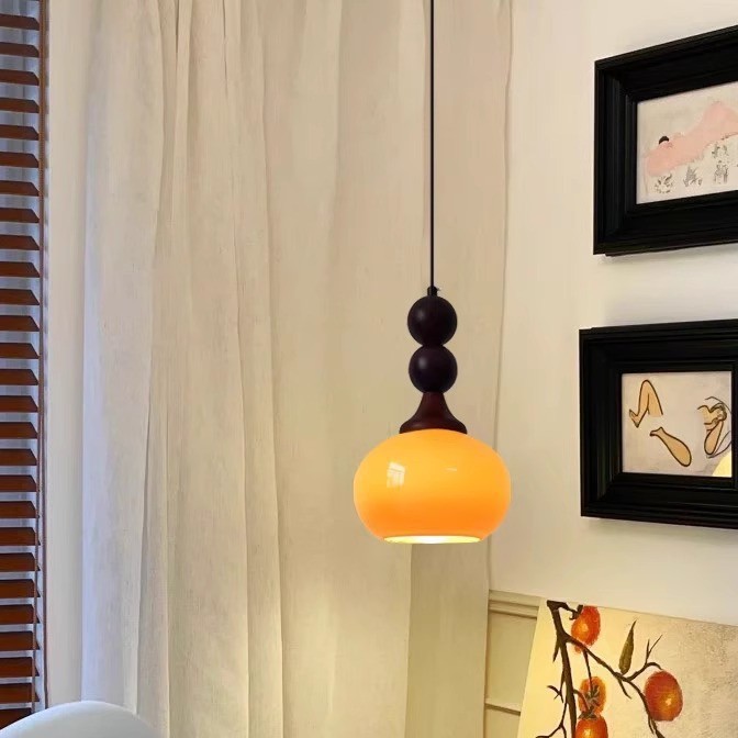 Candelabro pequeño de noche retro Wabi-Jifeng antiguo pasillo de entrada francés barra de bar luz de línea vertical dormitorio principal lámpara de línea colgante