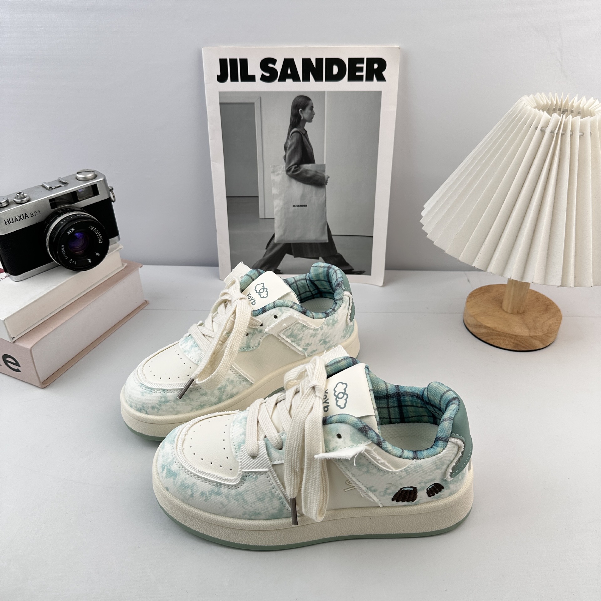 Yuanbo 2025 otoño versátil zapatos blancos de mujer nuevos zapatos de pan de suela gruesa coreanos zapatos deportivos casuales de nicho image 5