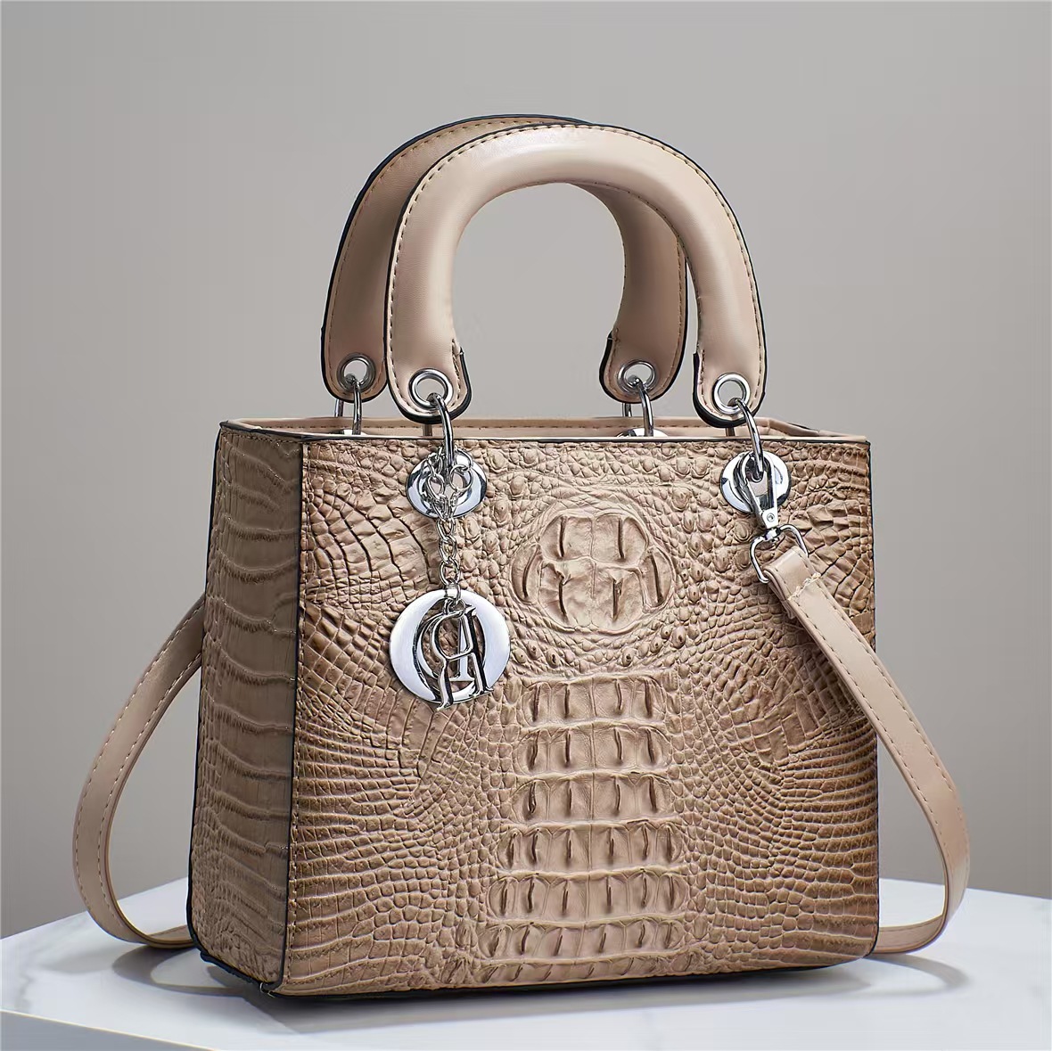 Textura temperamento Dai Fei bolso 2025 verano nuevo estilo bolso femenino comercio exterior hombro moda mensajero bags