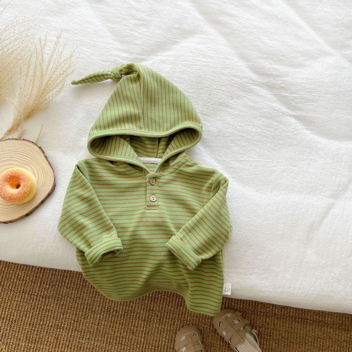 Mainly recommend green stripes