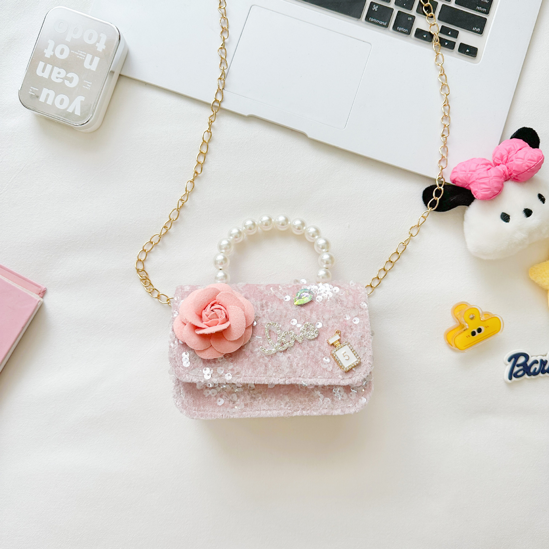 Nuevo bolso infantil de moda de otoño bolso de mochila para chicas bolso portátil de perlas princesa pequeña fragancia bolso de cambio al por mayor