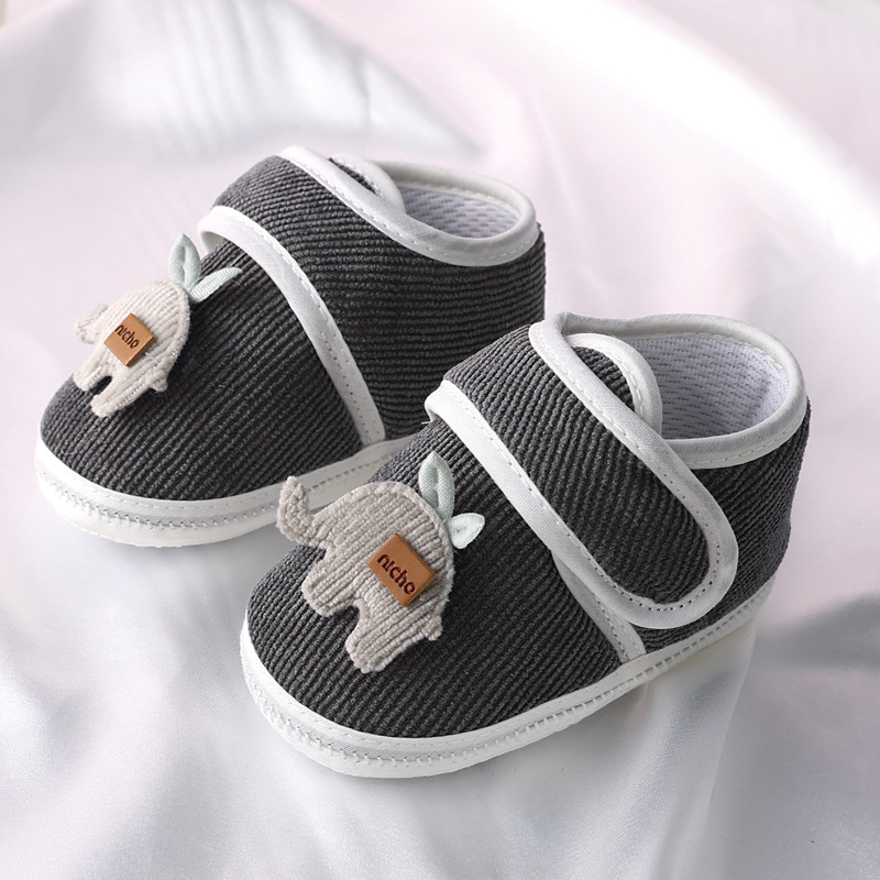 2023 primavera y otoño nuevos zapatos de bebé de fondo suave transpirable 0-1 años zapatos para caminar de bebé masculino y femenino en stock zapatos de niño