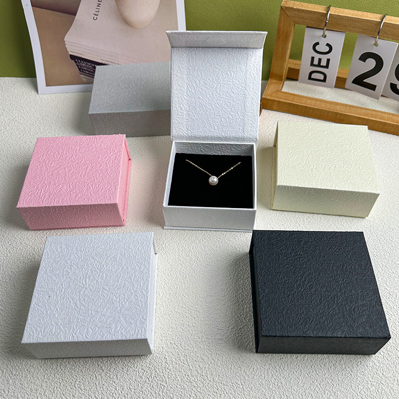 翻盖首饰盒纸盒珠宝项链耳环戒指包装首饰盒翻盖包装盒磁吸翻盖盒