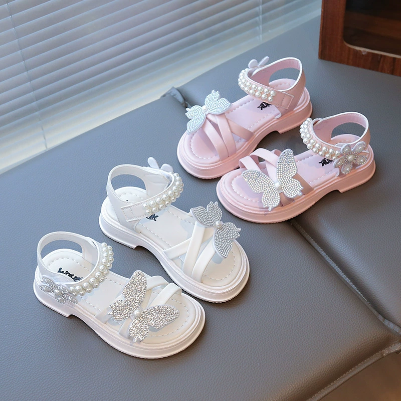 Сандалии для девочек Детская обувь принцессы 2025 лето новый стиль маленькая девочка хрустальные туфли пляжные туфли с открытыми пальцами бабочка стразы