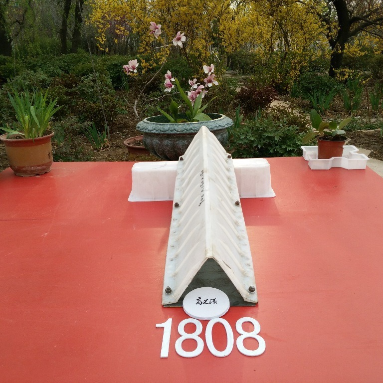 厂家供应多种铁路标志及间隔柱图片